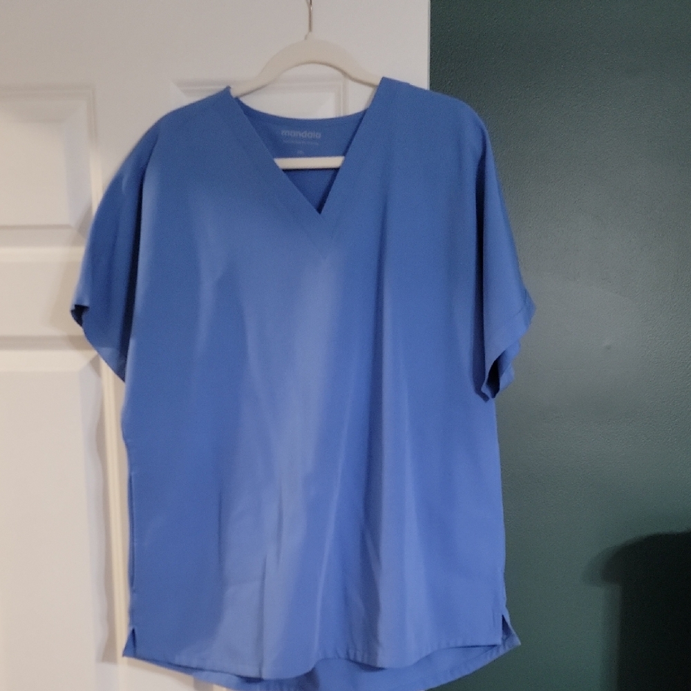 Mandala Scrubs Woman's Oversized V-Neck Srub top